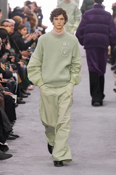 Look 46